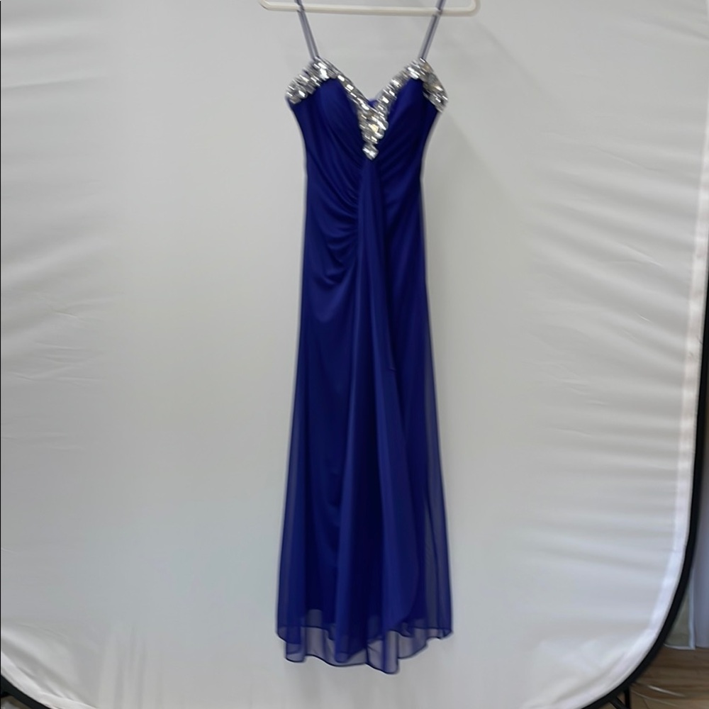 Elegant Blue Evening Dress with Silver Accents